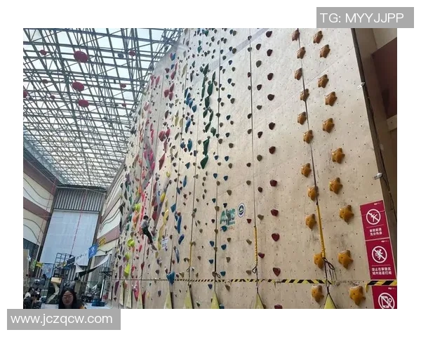 广州攀岩队的盯防策略解析与攀岩热点的深度探讨